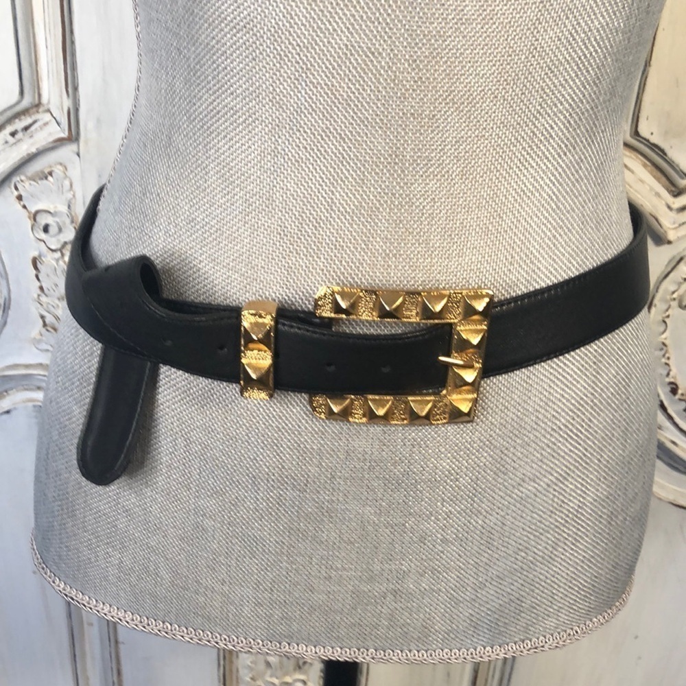 RAINA Black Leather Gold Buckle NWOT Unique Accent Belt Size Medium to Large